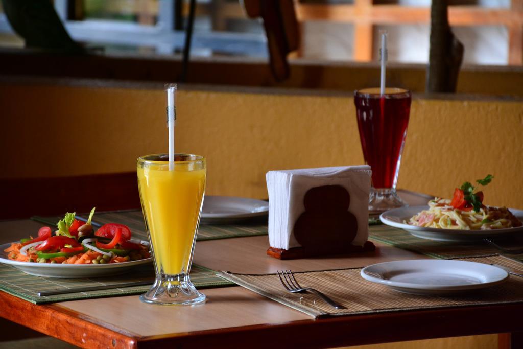 Hotel Plaza Palenque Bagian luar foto